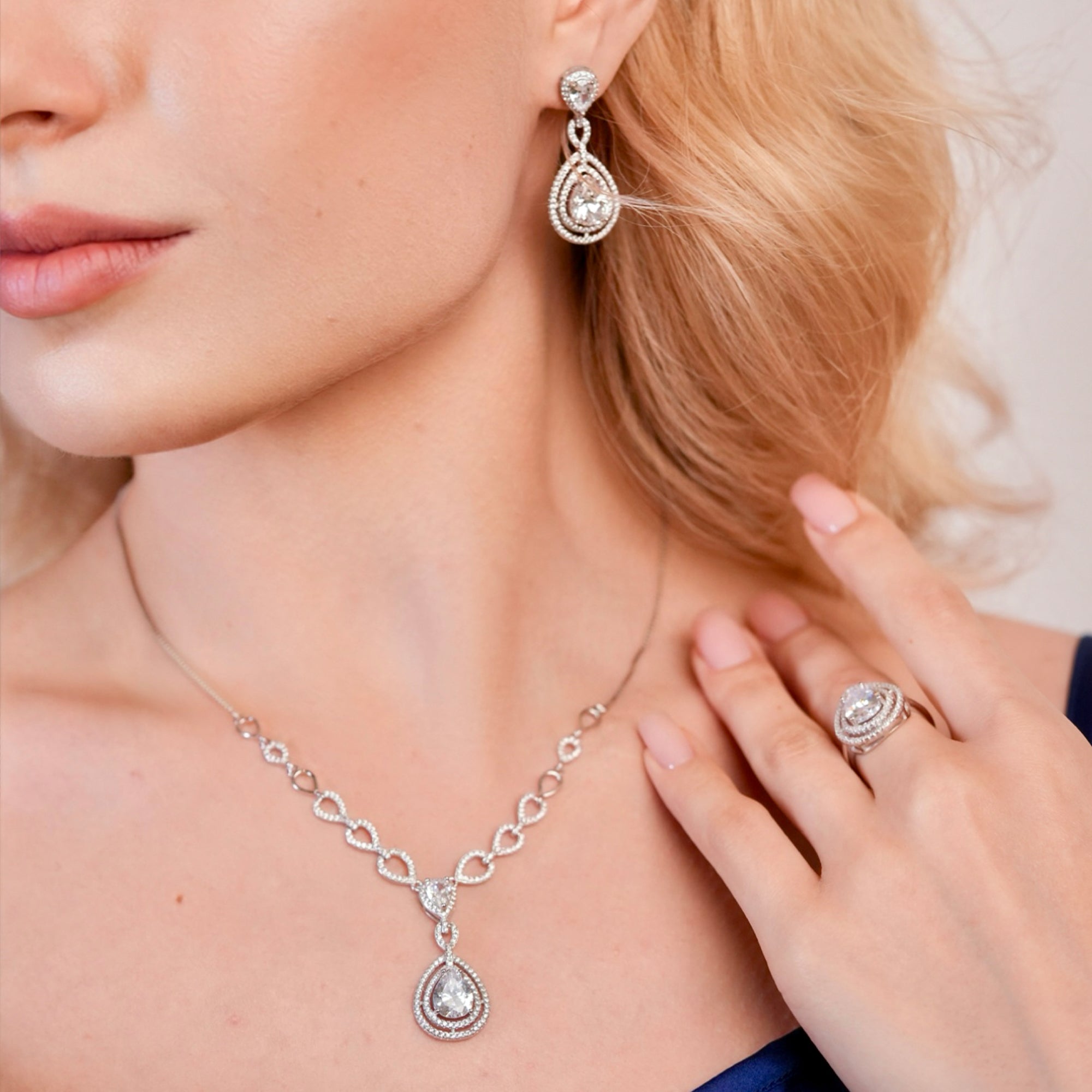 Imperial Teardrop Elegance Set