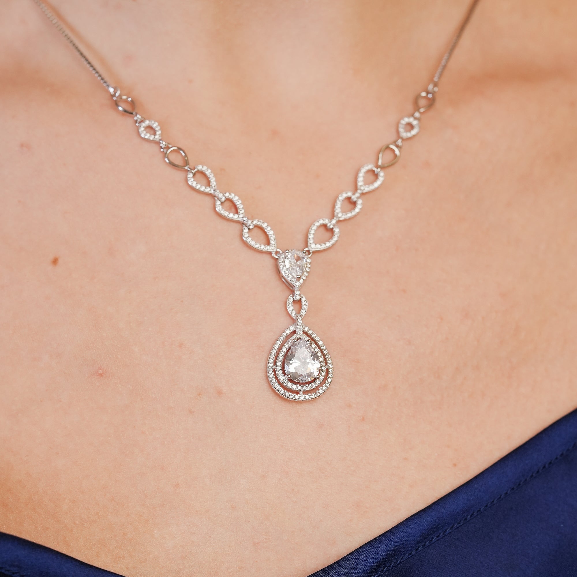 Imperial Teardrop Elegance Set