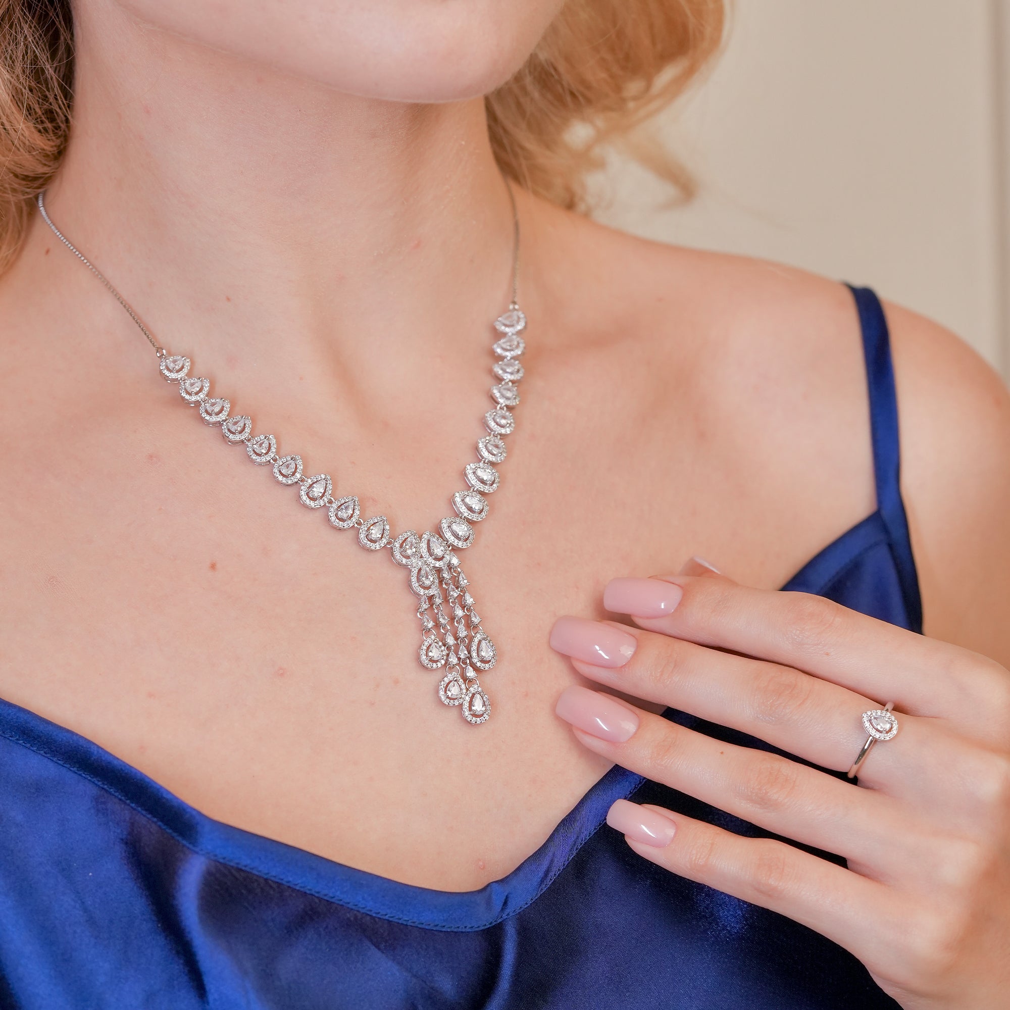 Lustre Élan Jewelry Set