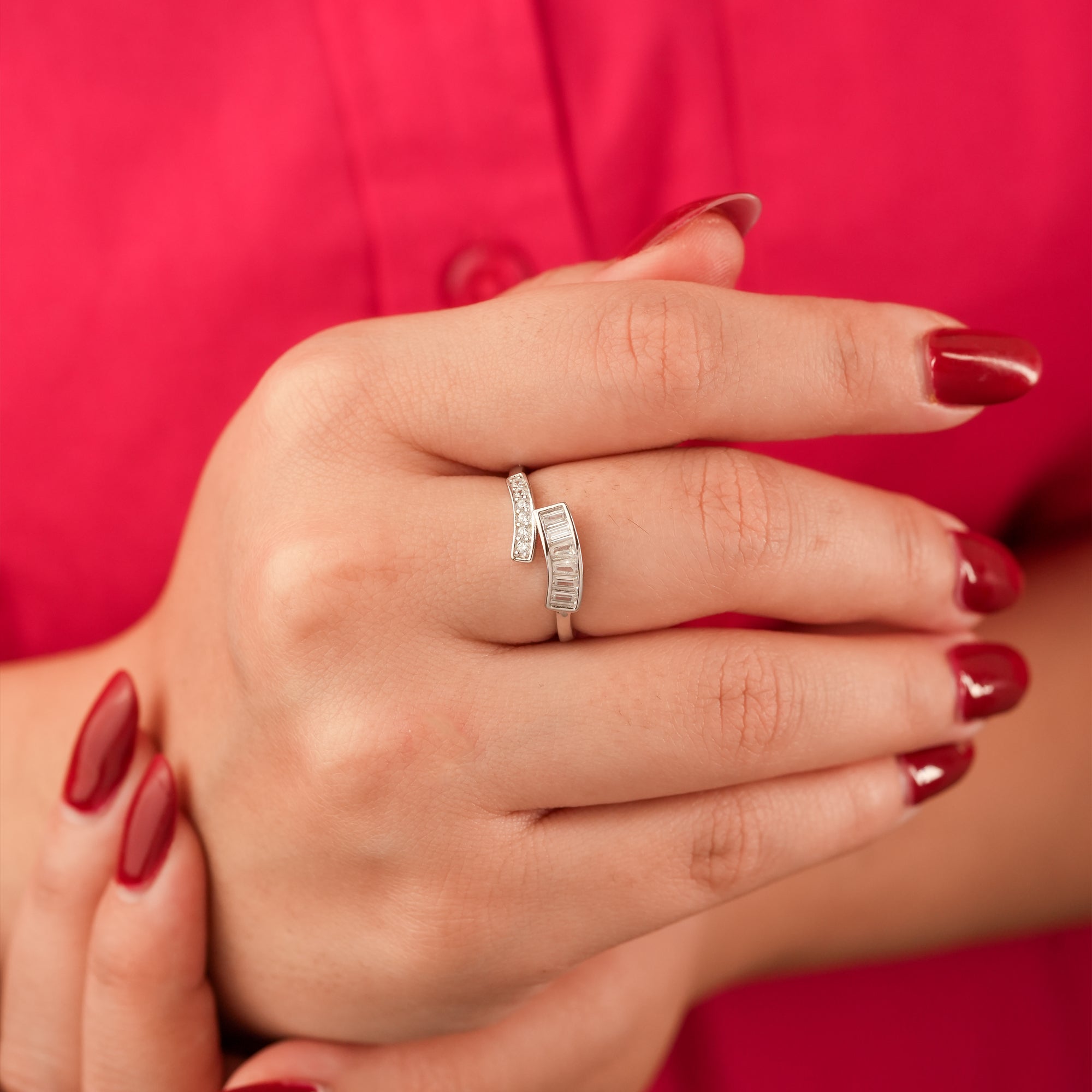 Sculpted Crystal Bypass 925 Silver ring closer look in finger