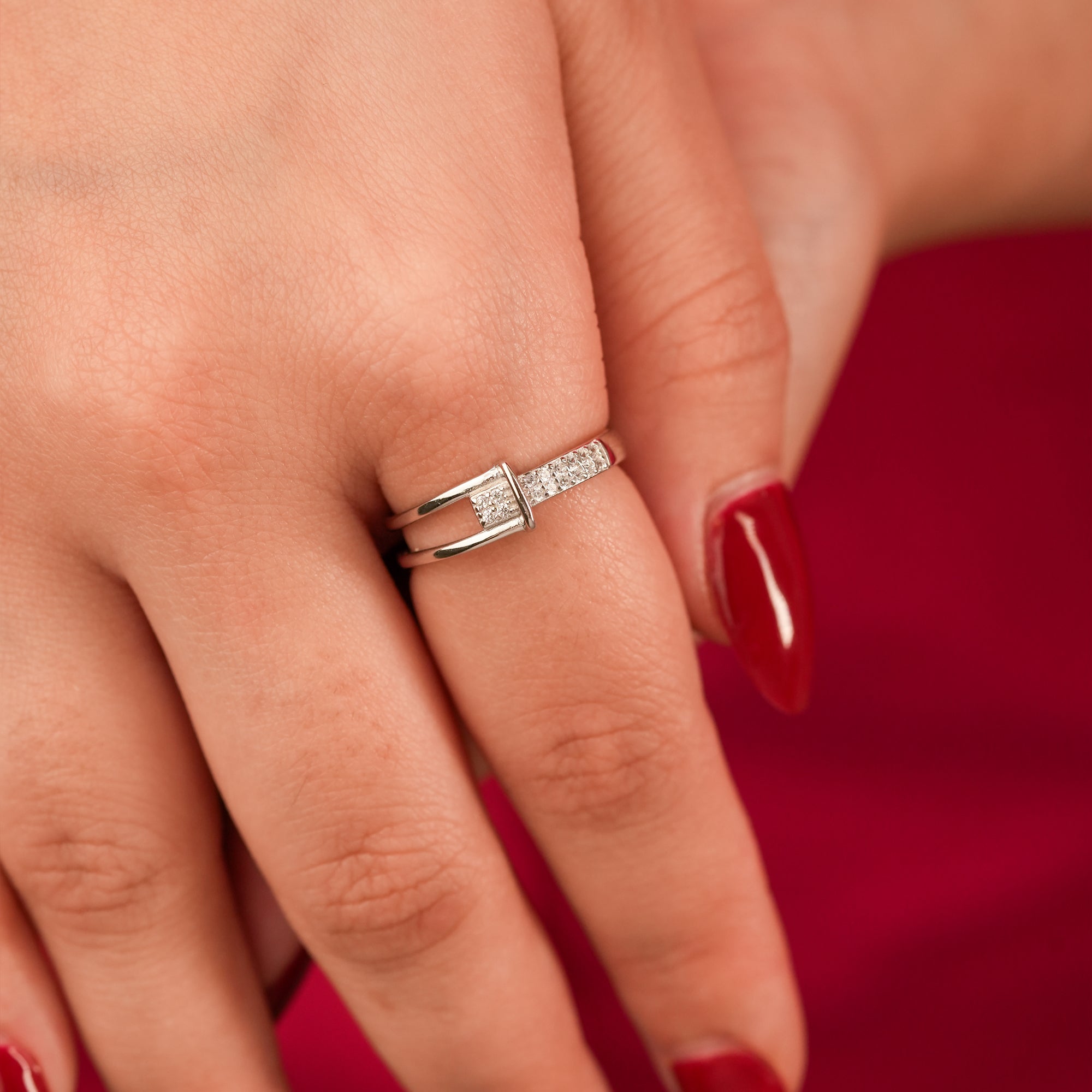Split-Bar Gleam Silver ring with diamonds on a finger 