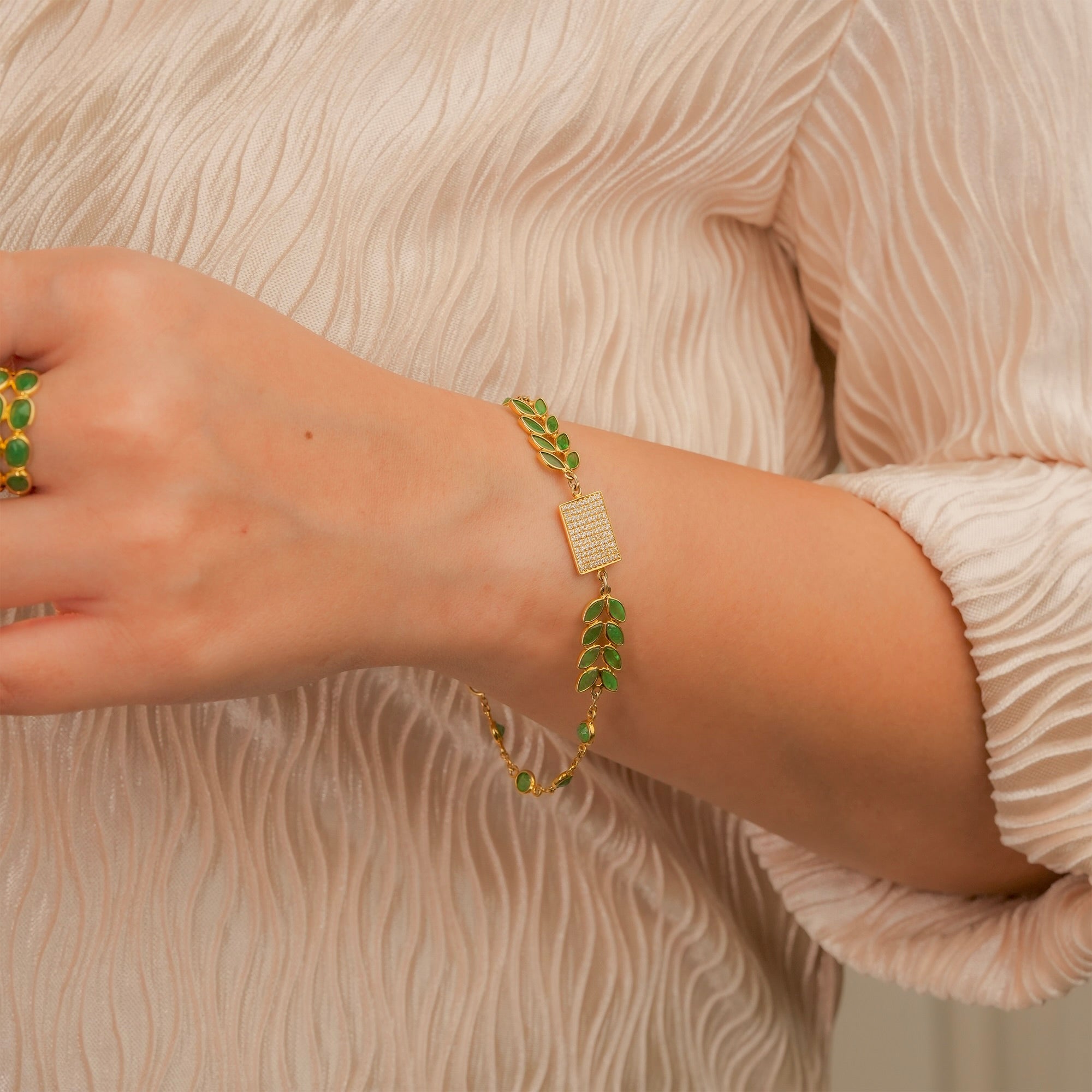 IHA Fine Jewellery 18K Gold-Plated Emerald Leaf Bracelet – Shop Online

