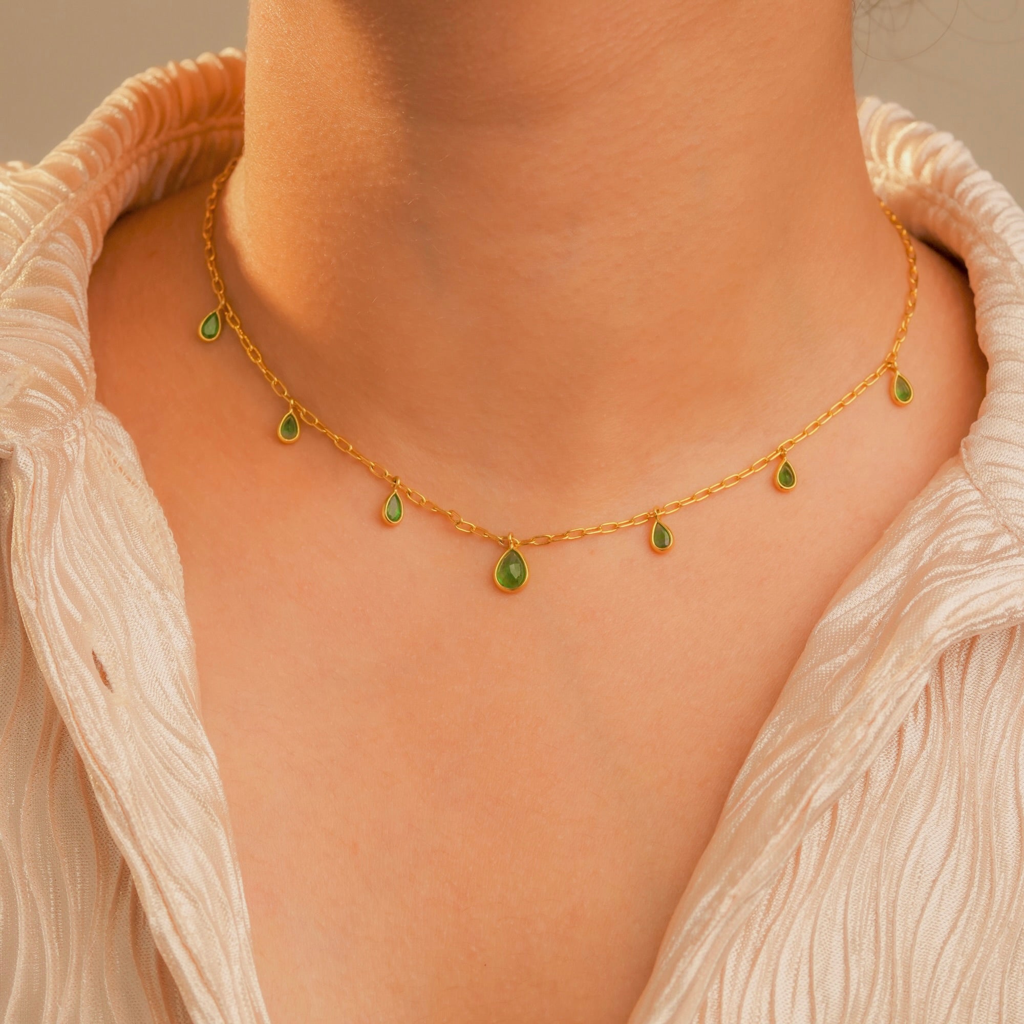 Shop Online IHA Fine Jewellery Emerald Pear Charm Choker – New Collection
