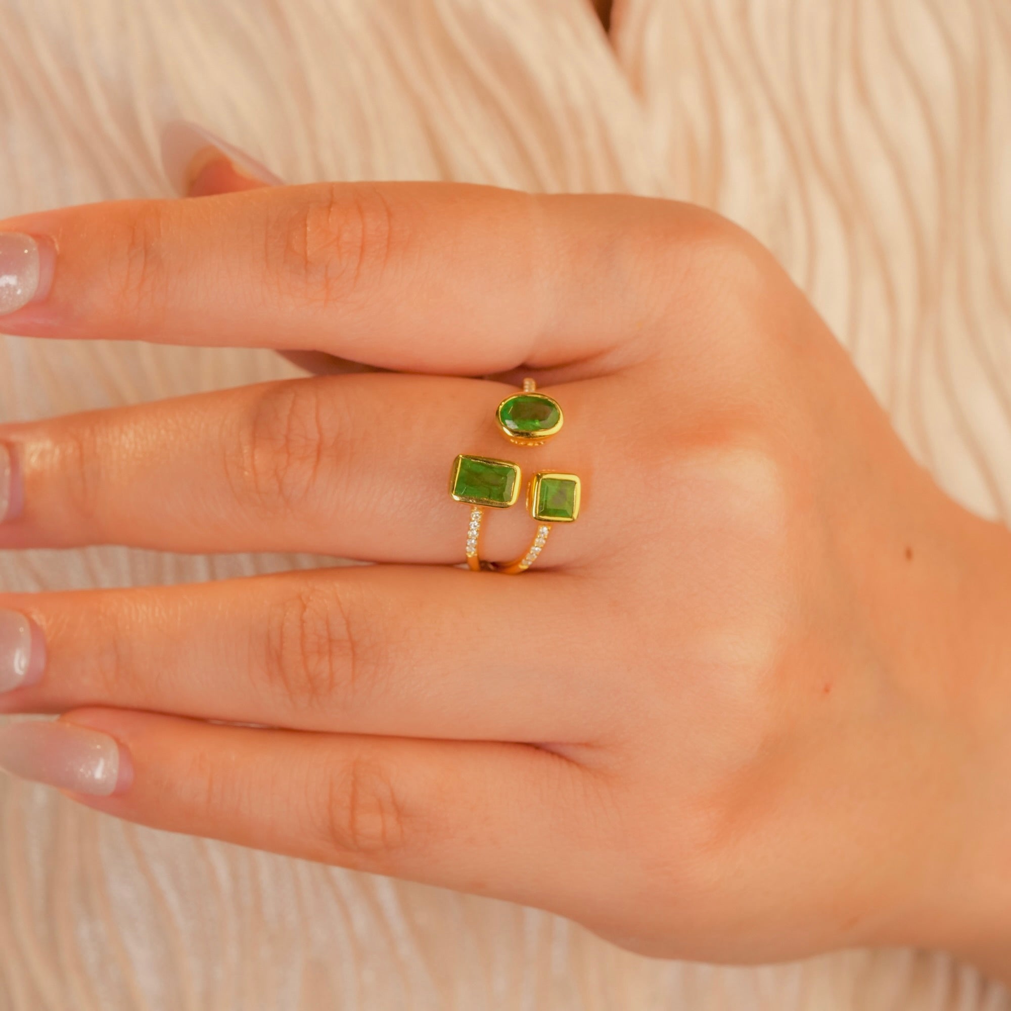 IHA Fine Jewellery Triple Emerald Ring shop


