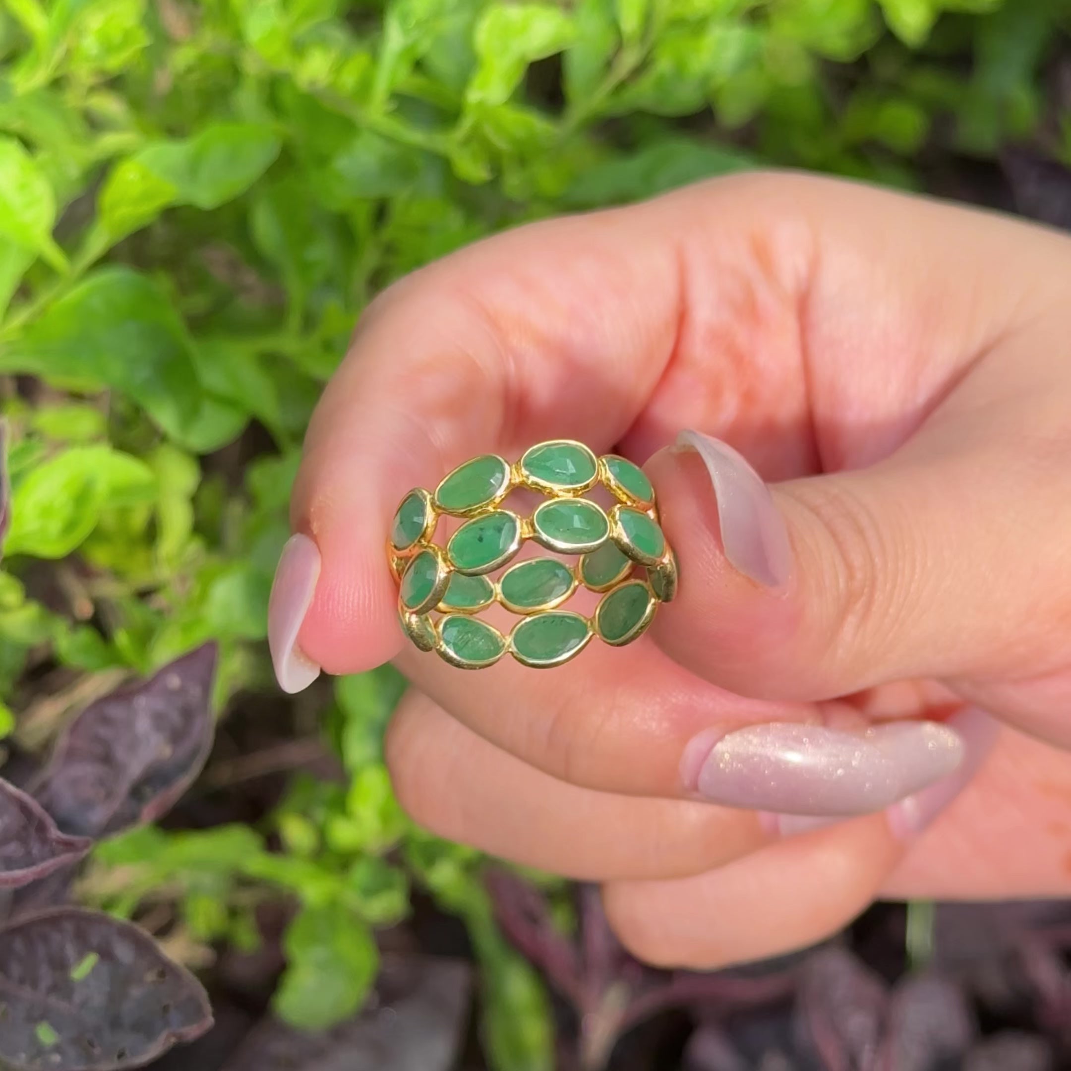 Oval Emerald Band Ring in 18K Gold-Plated 925 Silver