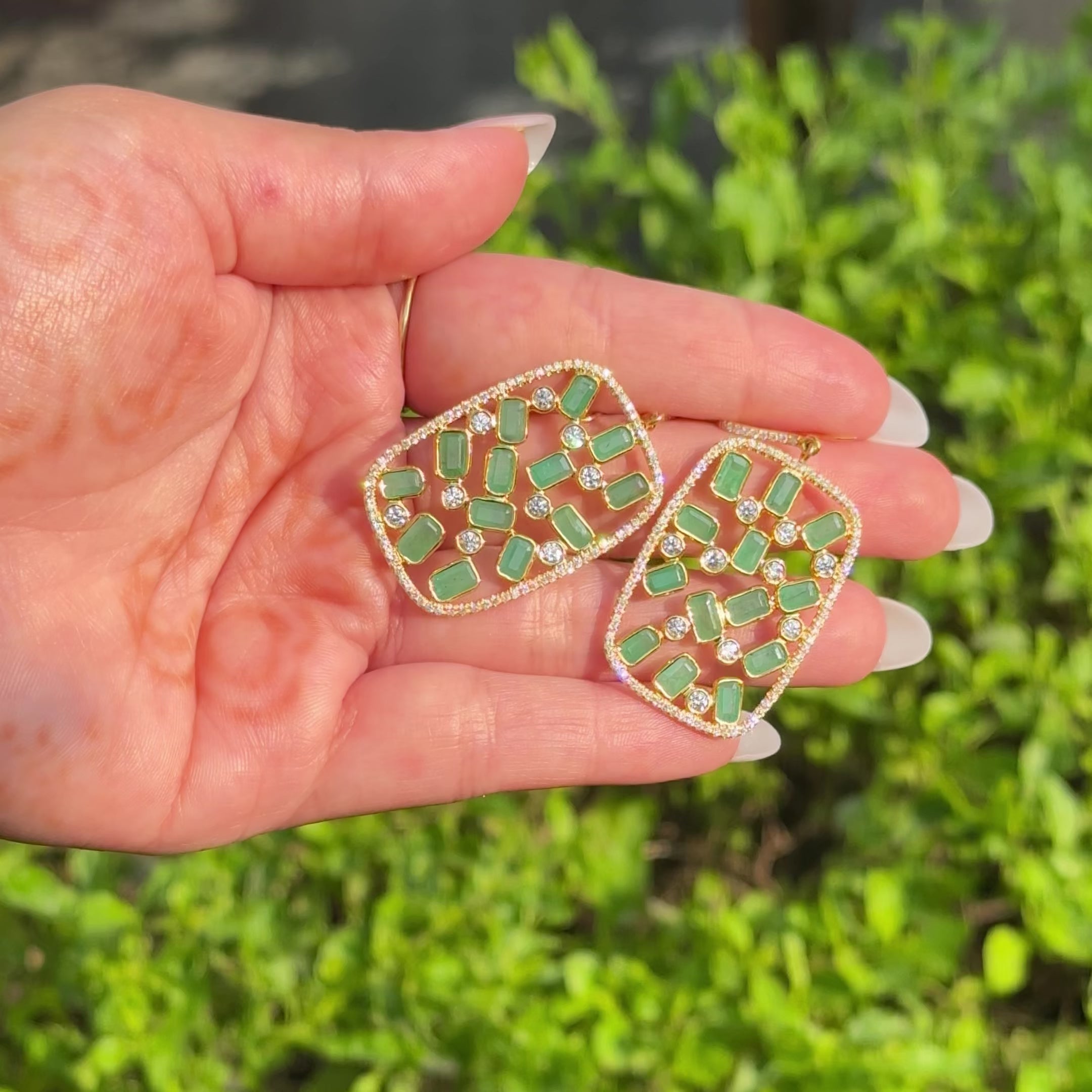 IHA Fine Jewellery Emerald CZ Drop Earrings shop


